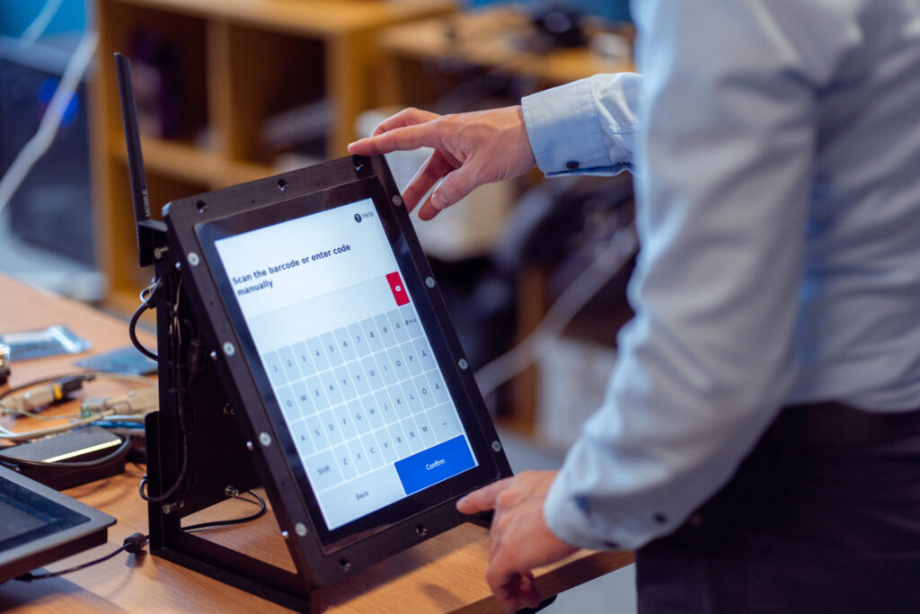 5-step Process to Integrate Any Parcel Locker Hardware - CollabNet